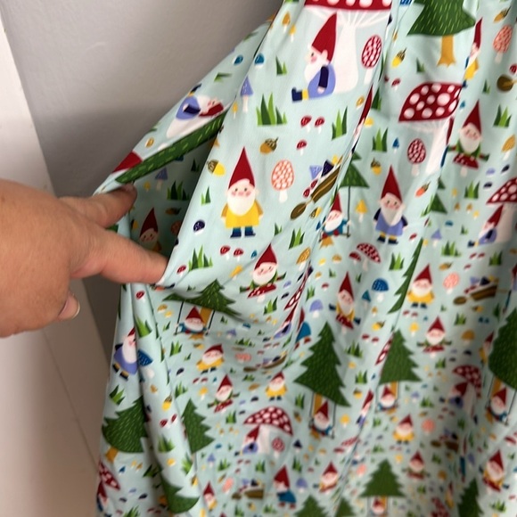 NWOT Unique Vintage Cora Swing Dress – Forest Gnome Christmas Scene Sz 3X - Picture 9 of 14